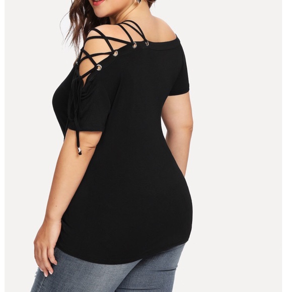 ➕RESTOCKED Lace-up solid tee - Picture 3 of 5